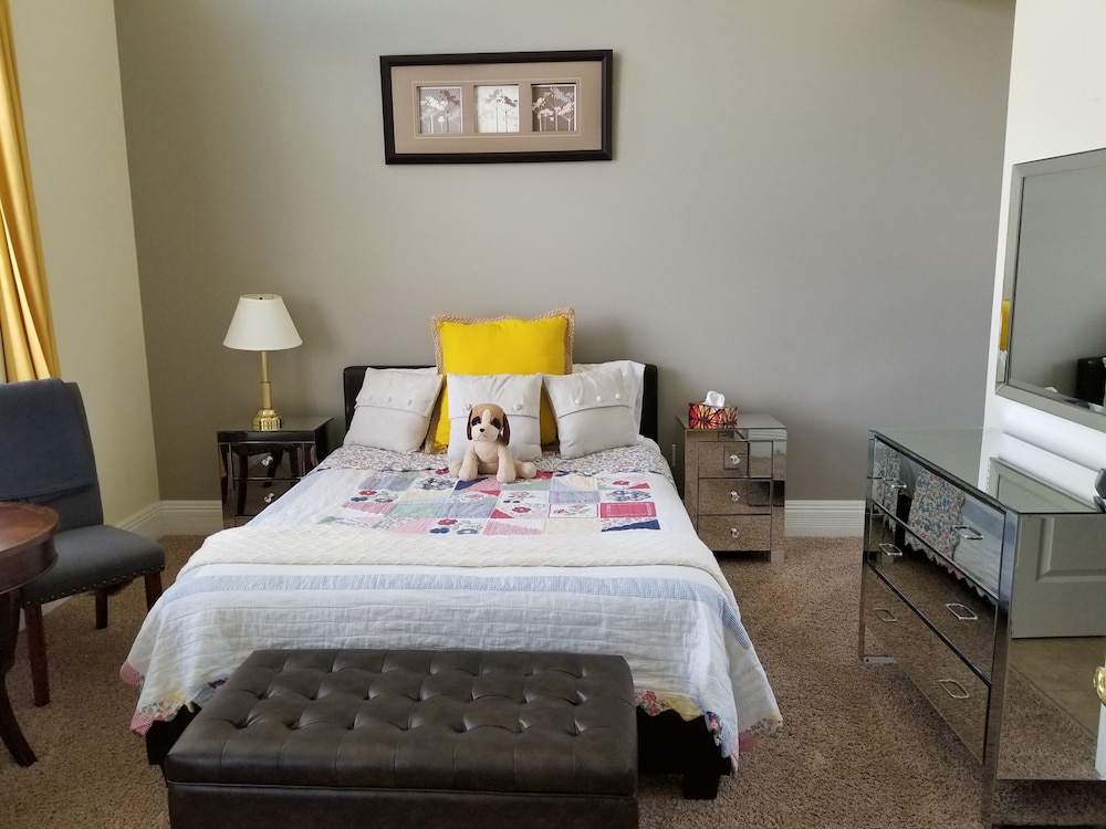 Standard Room, 1 King Bed (Barolo)