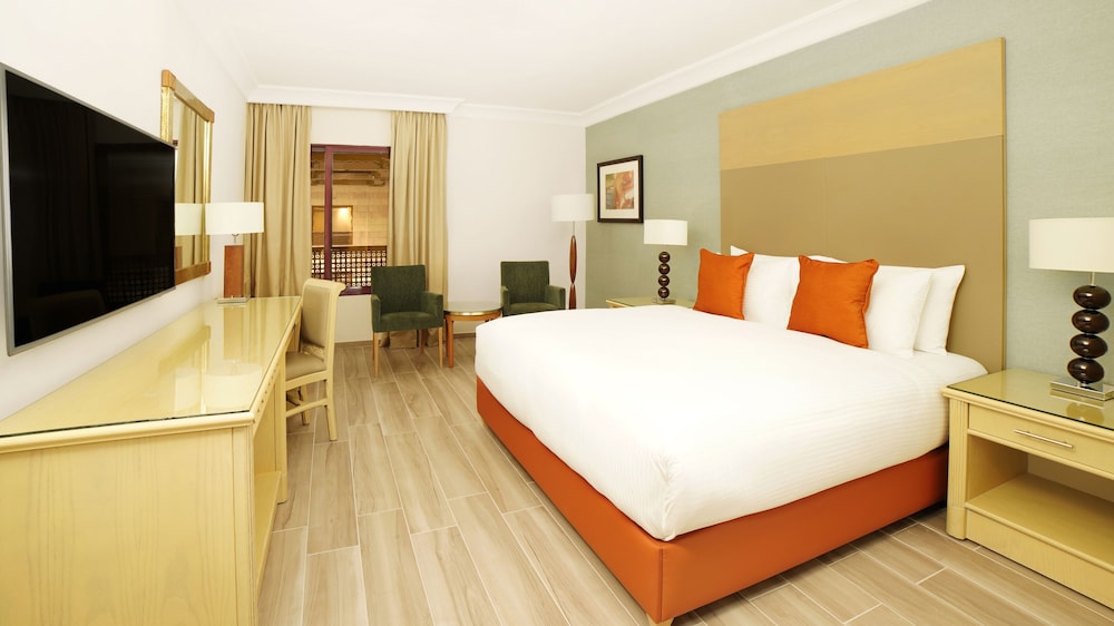 Classic Room, 1 King Bed - Photo 1