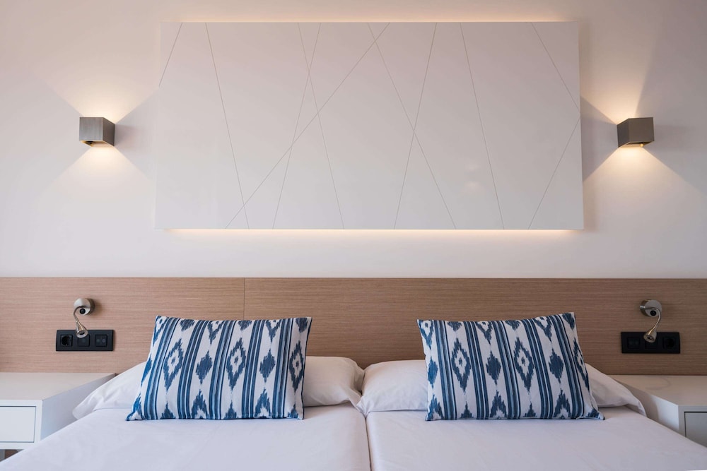 Standard Twin Room, Balcony