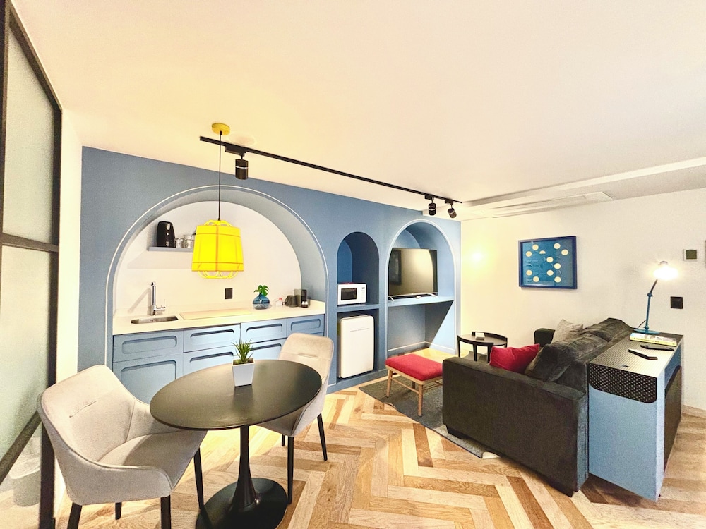 Superior Apartment, 1 Bedroom - Photo 1