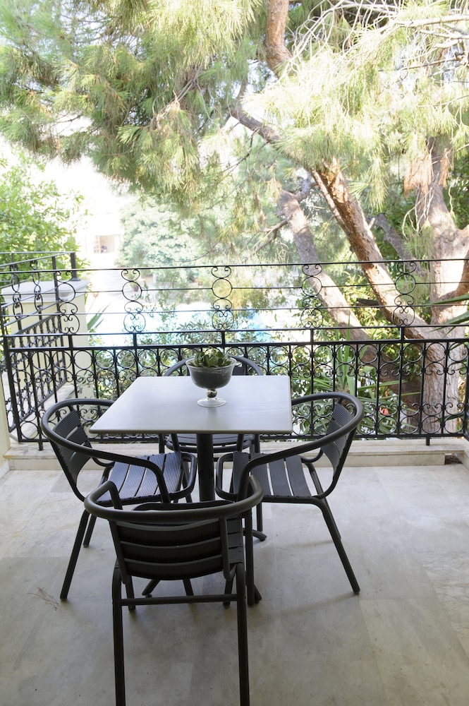 Superior Apartment, 2 Bedrooms photo 2