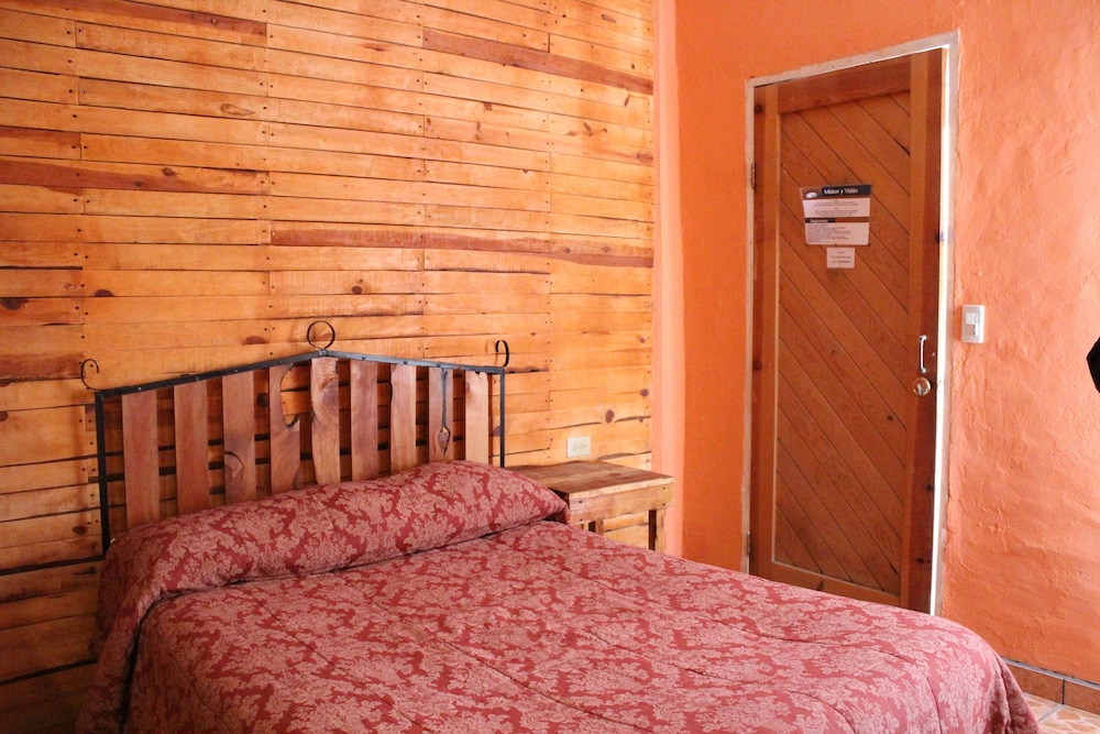 Family Room, 1 Bedroom photo 3