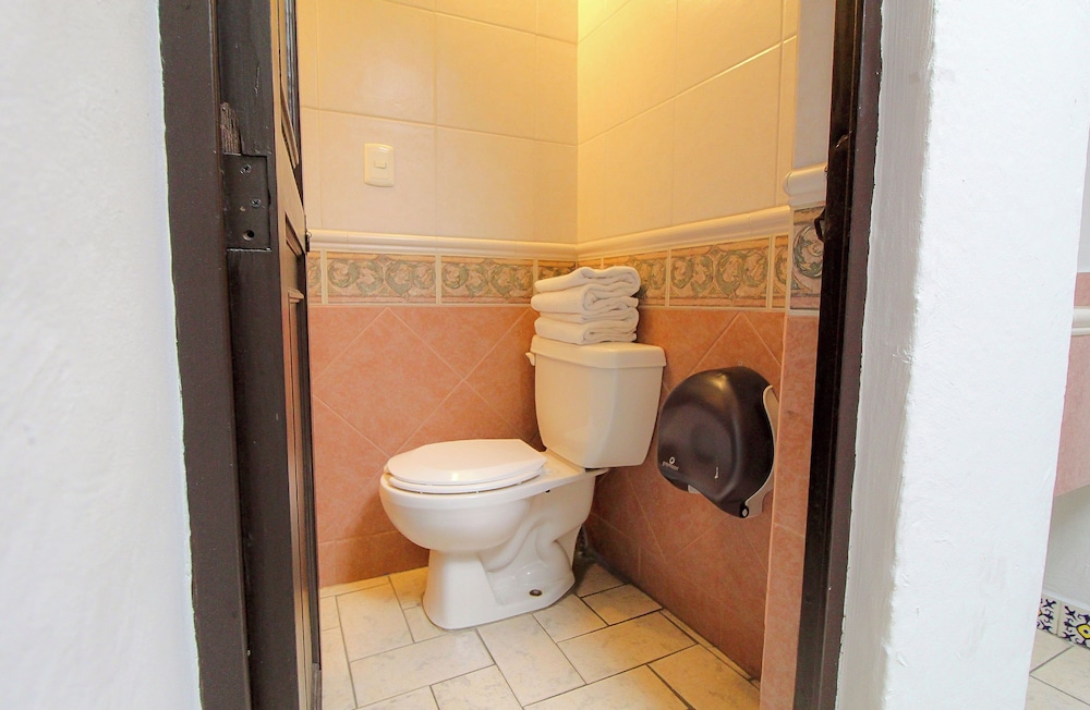 Standard Double Room, 2 Double Beds photo 3