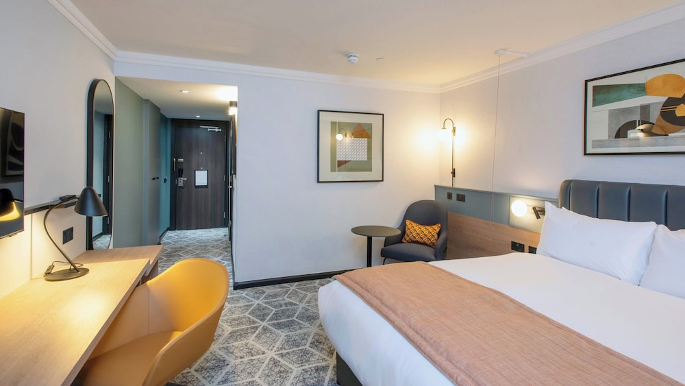 Standard Room, 1 Double Bed, Accessible (Standalone Shower) - Photo 1
