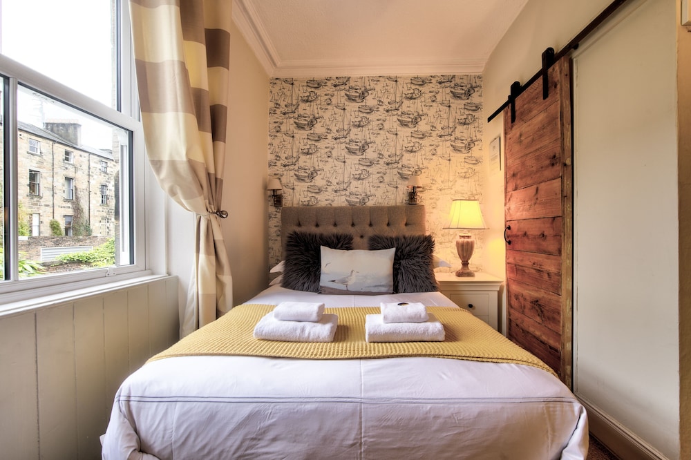 Standard Single Room, Ensuite photo 3