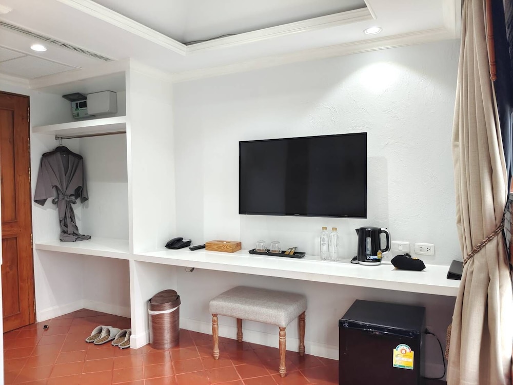 Standard Twin Room, Non Smoking (Lanna Style) - Photo 4