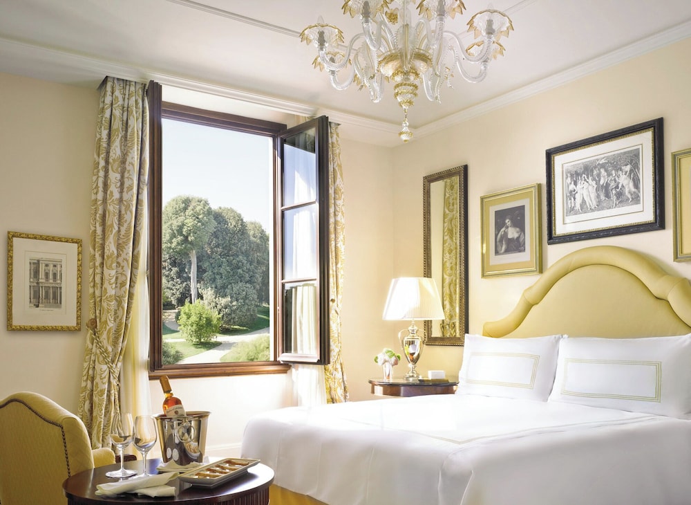 Premier Room, 2 Twin Beds - Photo 5