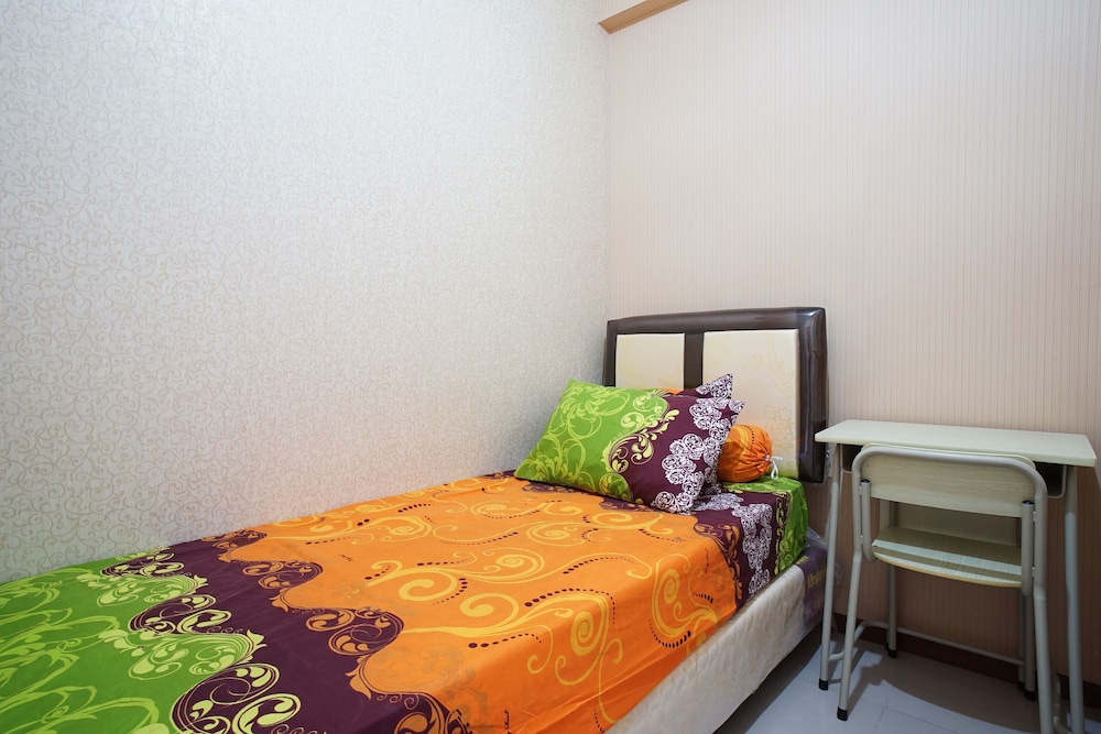 Room - Photo 4