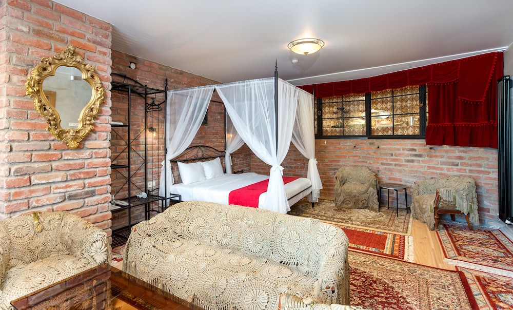 Design Double Room, City View