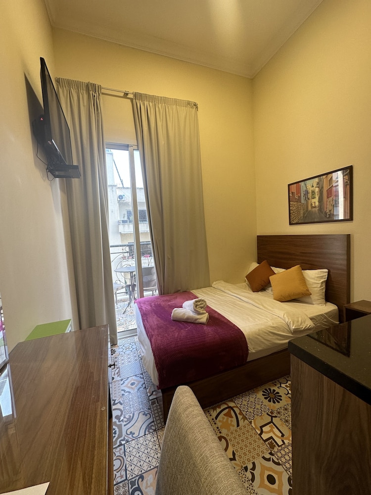 City Single Room
