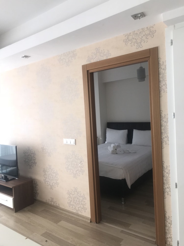 Luxury Suite, 1 Bedroom, Accessible, Refrigerator photo 3