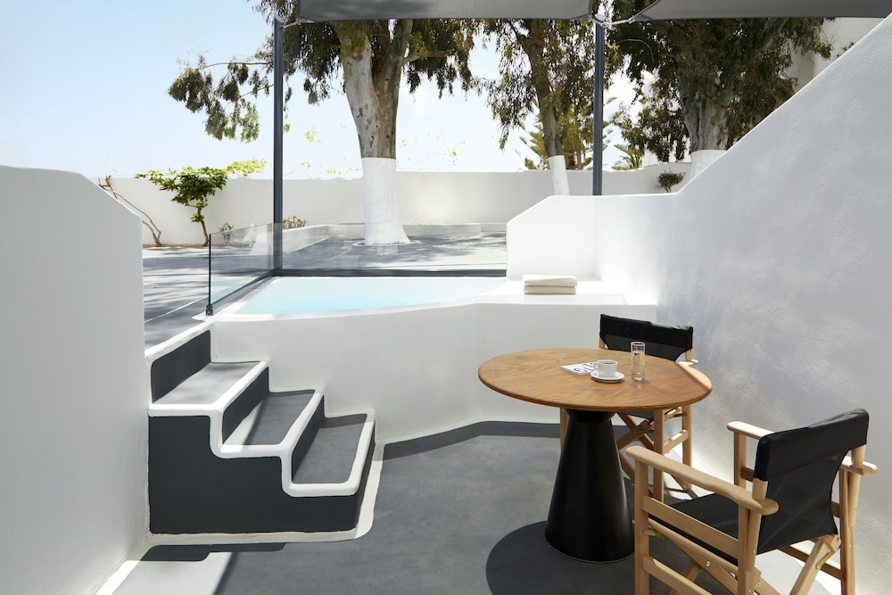 Suite, Hot Tub, Garden View (Elegant) - Photo 13