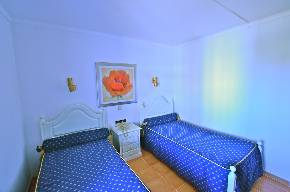 Family Apartment, 1 Bedroom - Photo 3