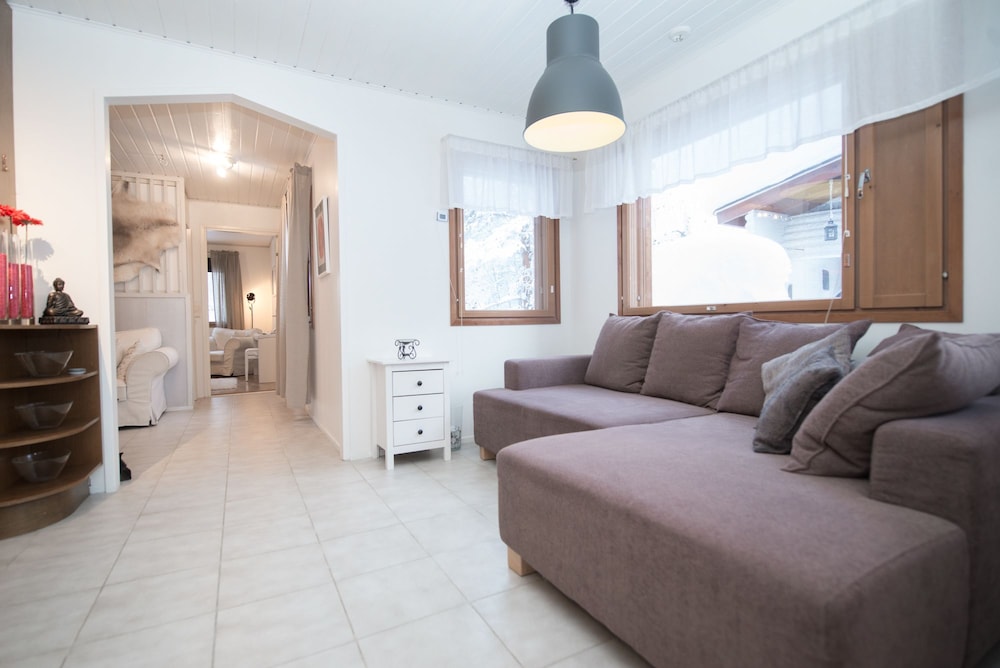 Comfort House, 2 Bedrooms, Sauna, Hill View photo 3
