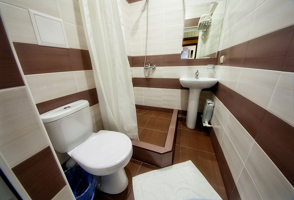 Standard Double or Twin Room photo 1