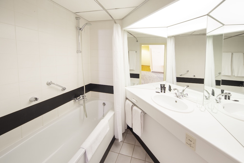 Luxury Twin Room - Photo 2