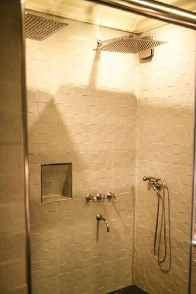 Suite thumbnail 6
