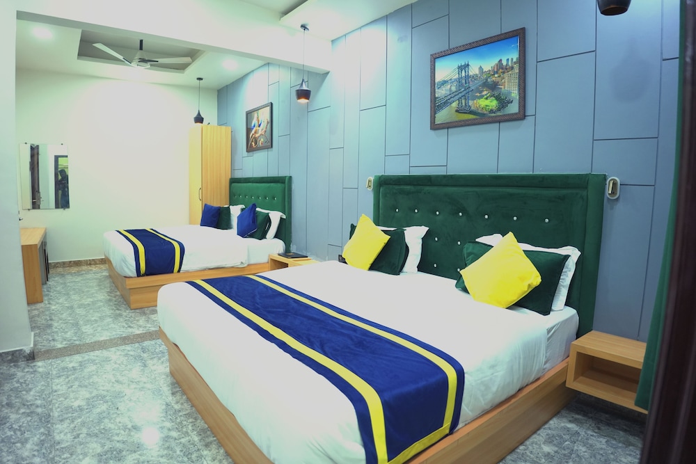 Family Double or Twin Room, Balcony, City View