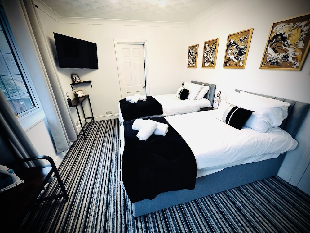 Premium Apartment, Ensuite, Garden View (Twin Room)