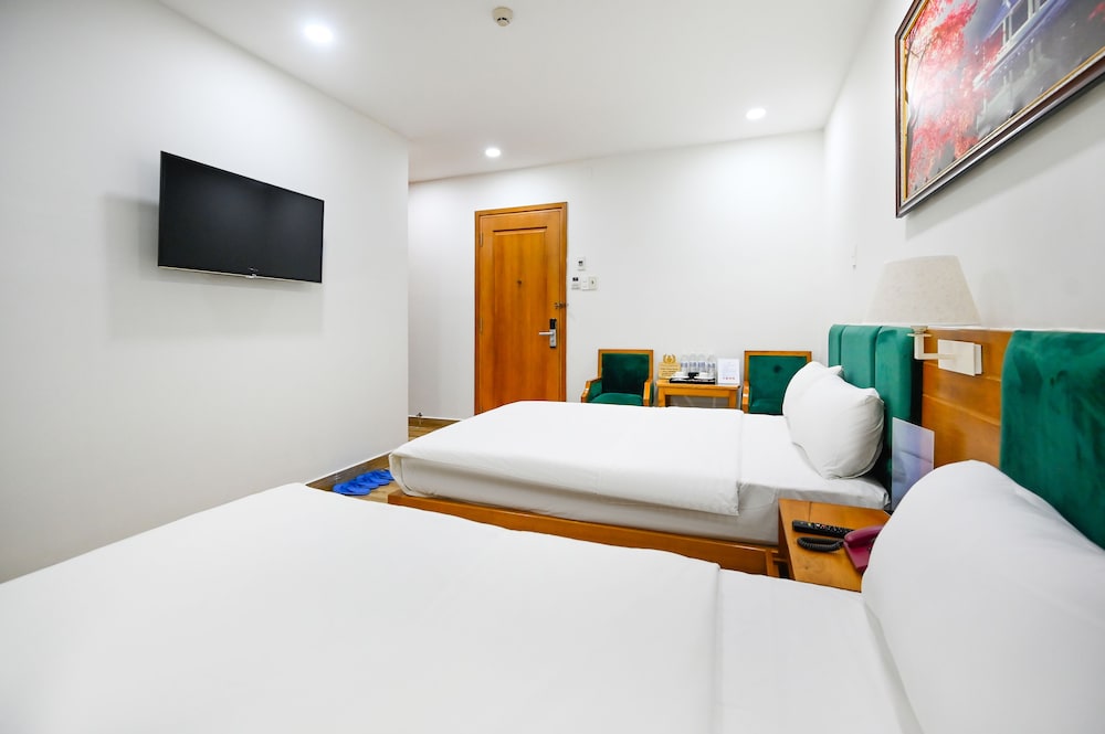 Superior Triple Room photo 2