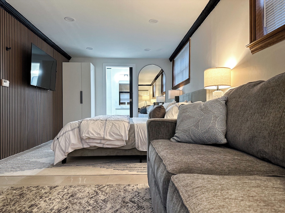 DTW Suites, Photo 11