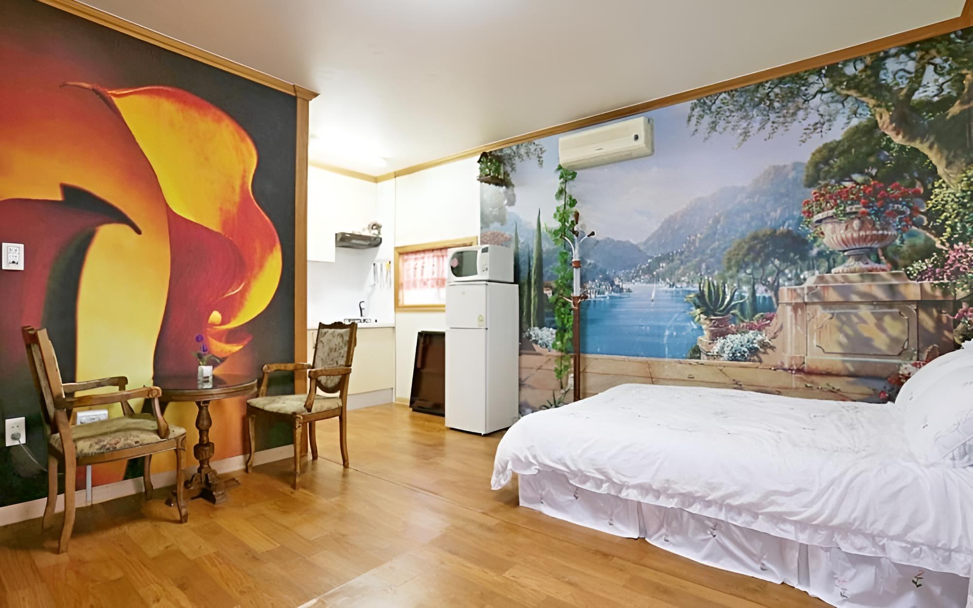 Room (Mountain view) photo 2