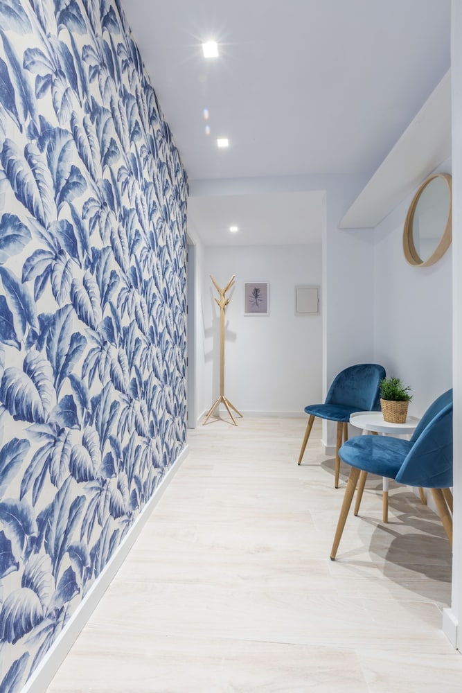 Apartment, Ground Floor - Photo 17