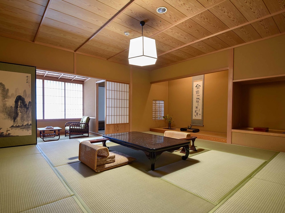 Japanese-Style Superior Suite photo 1