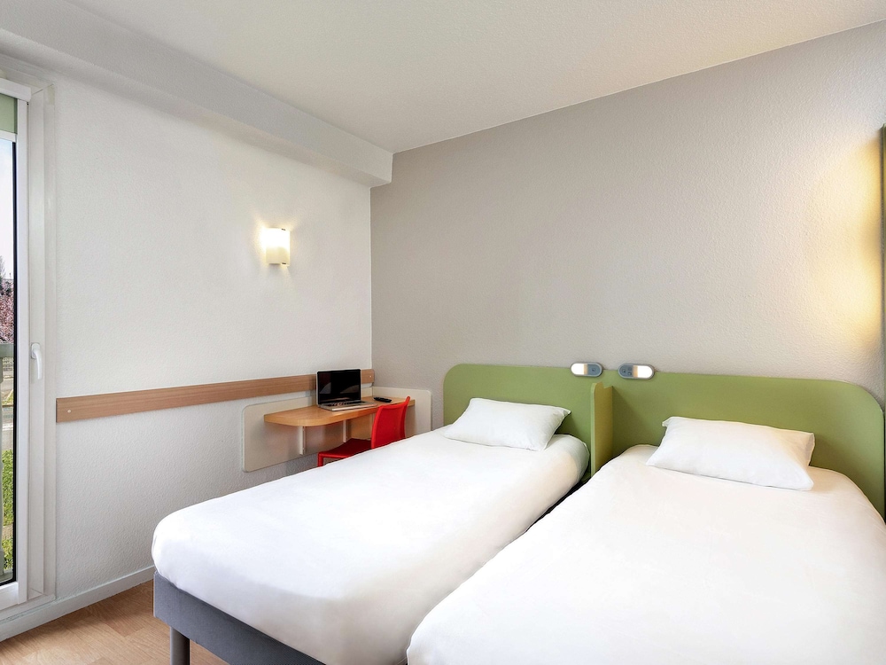 Twin Room, 2 Twin Beds photo 1