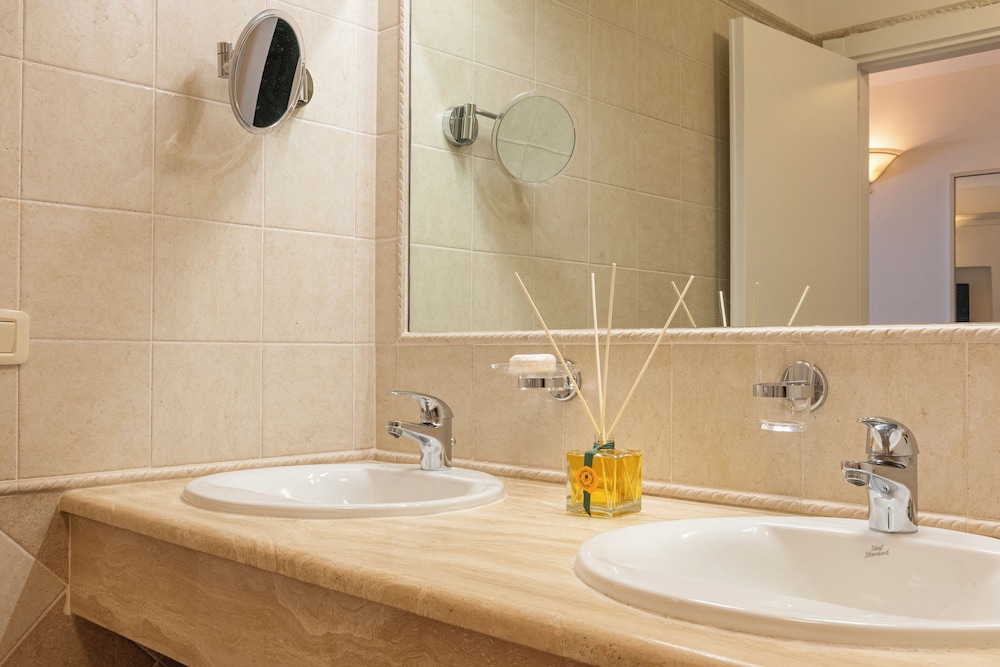 Room, Sea View (Prestige) - Photo 9