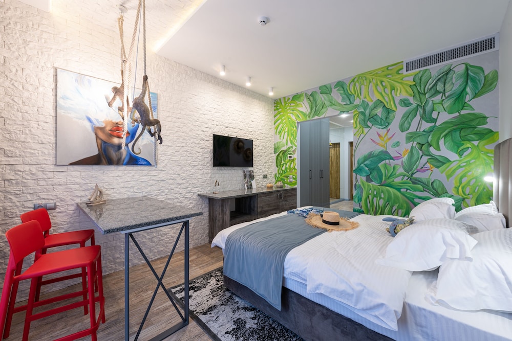 Deluxe Double Room (Tropics)