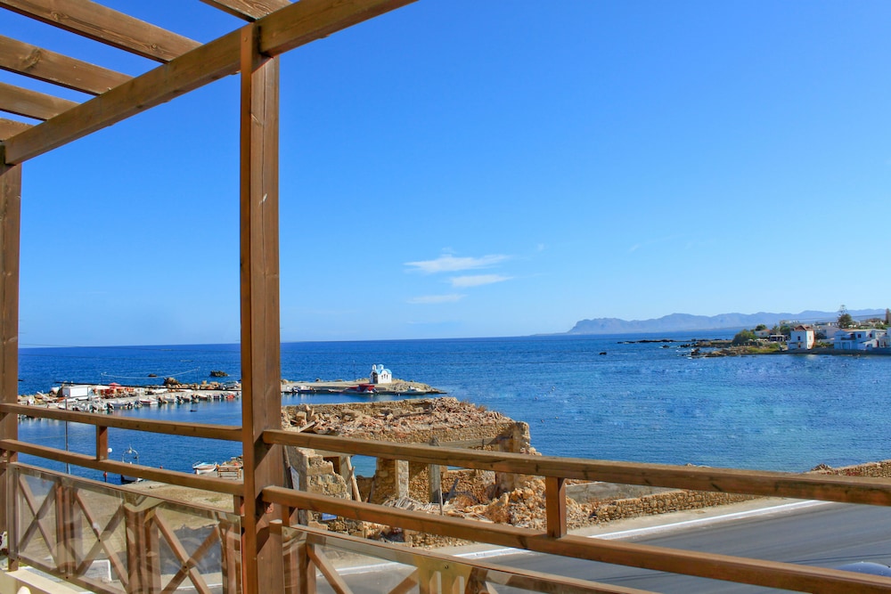 Superior Apartment, 1 Bedroom, Sea View - Photo 5