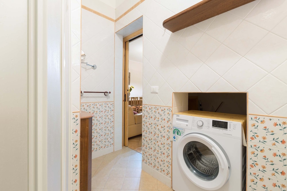 Standard Apartment, 2 Bedrooms, Ground Floor photo 2