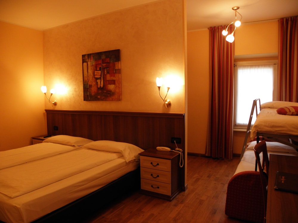 Quadruple Room photo 3