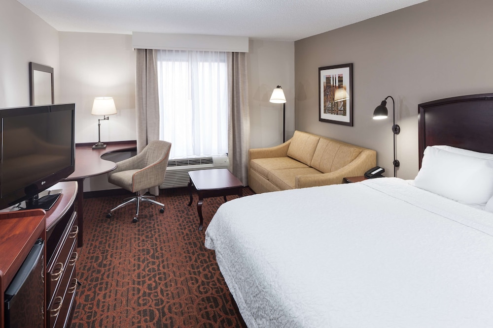 Room, 1 King Bed, Accessible, Non Smoking (Roll-in Shower) - Photo 2