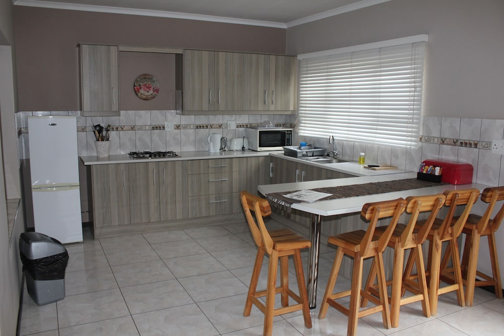Executive Apartment photo 2