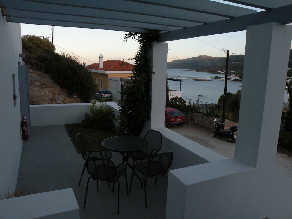 Family Duplex, Multiple Beds, Sea View photo 2