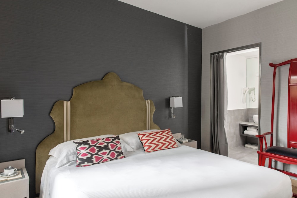 Superior Double or Twin Room photo 2