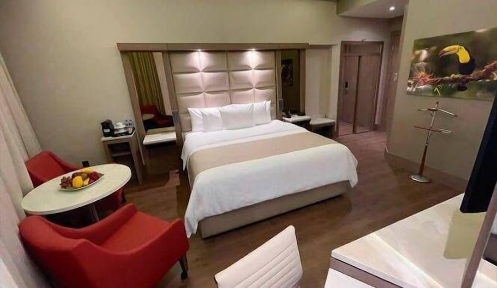 KING LUXURY