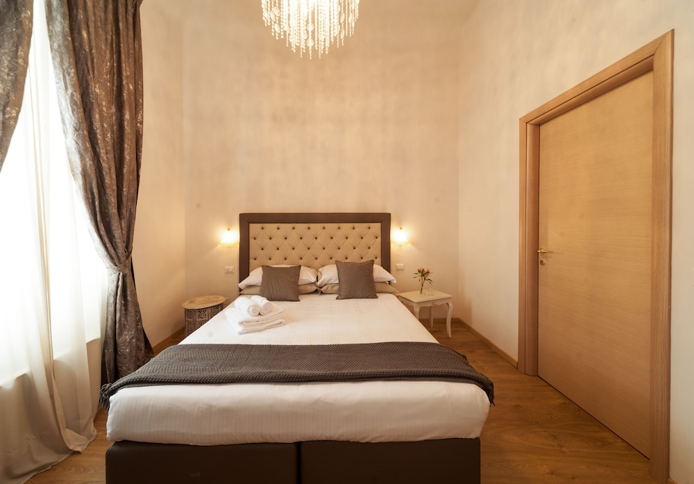 Business Double Room, 1 Bedroom, Ensuite photo 2