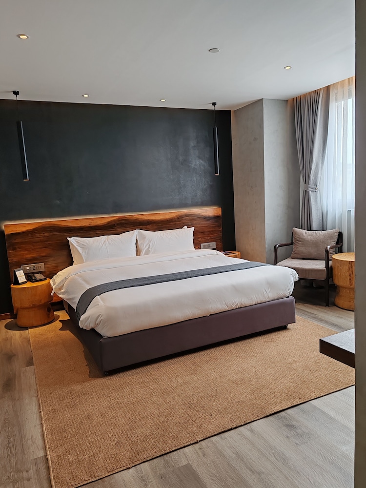 Junior Suite - Photo 1