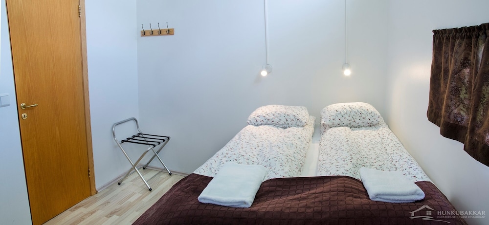 Double or Twin Room, Shared Bathroom photo 1