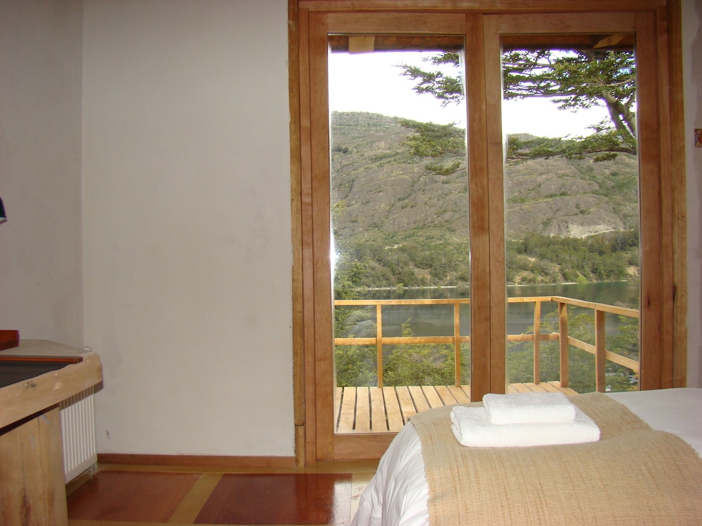 Standard Room photo 2