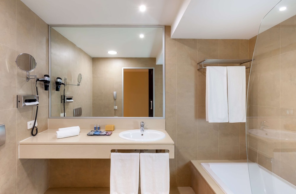 Superior Room - Photo 8