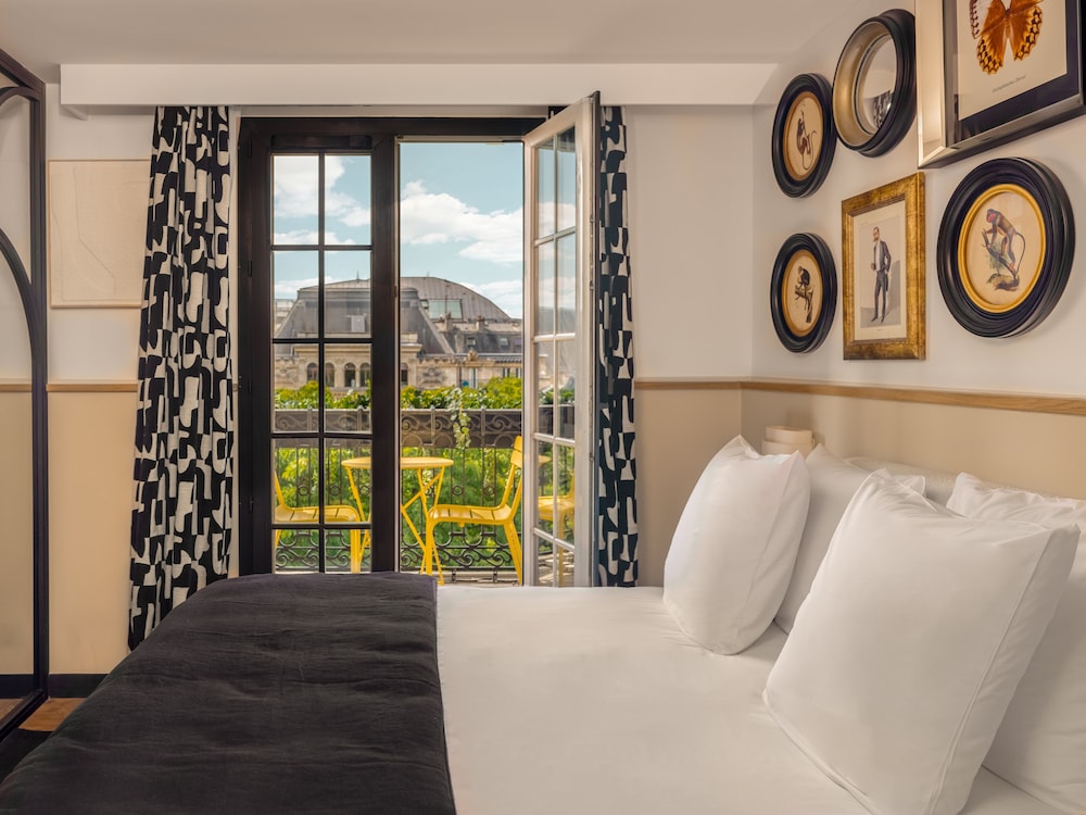 Junior Suite, Balcony, City View photo 2
