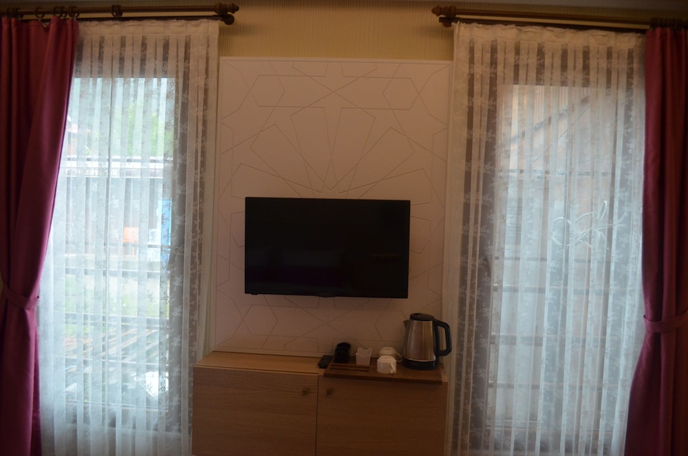 Family Room photo 2