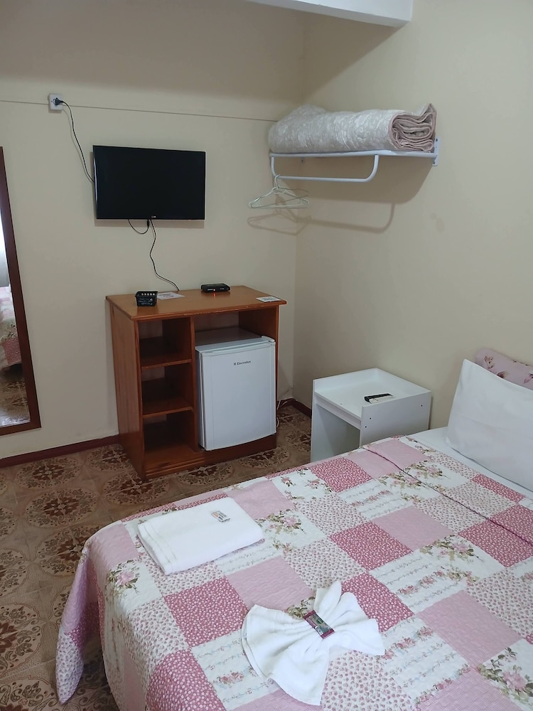 Standard Twin Room photo 3