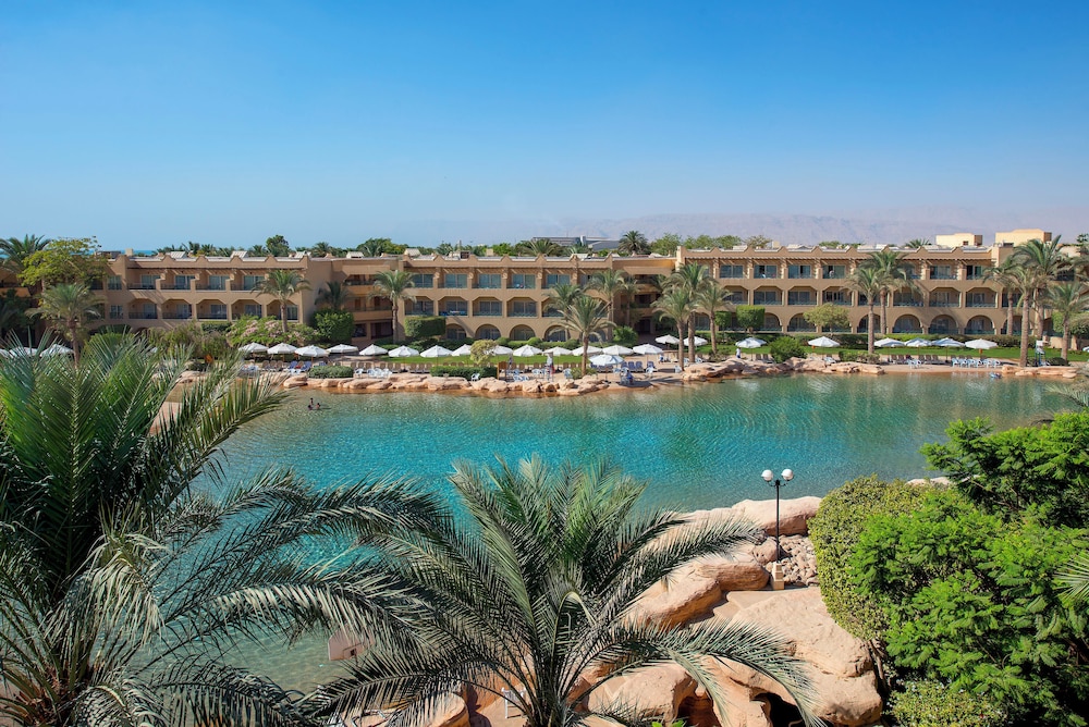 Deluxe Room, Pool View - Photo 5
