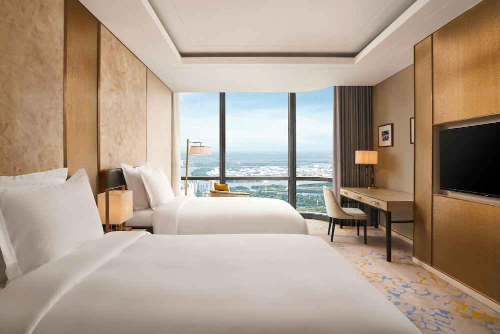 Premier Room, 2 Twin Beds, Non Smoking, Sky View photo 1