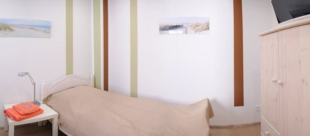 Basic Single Room